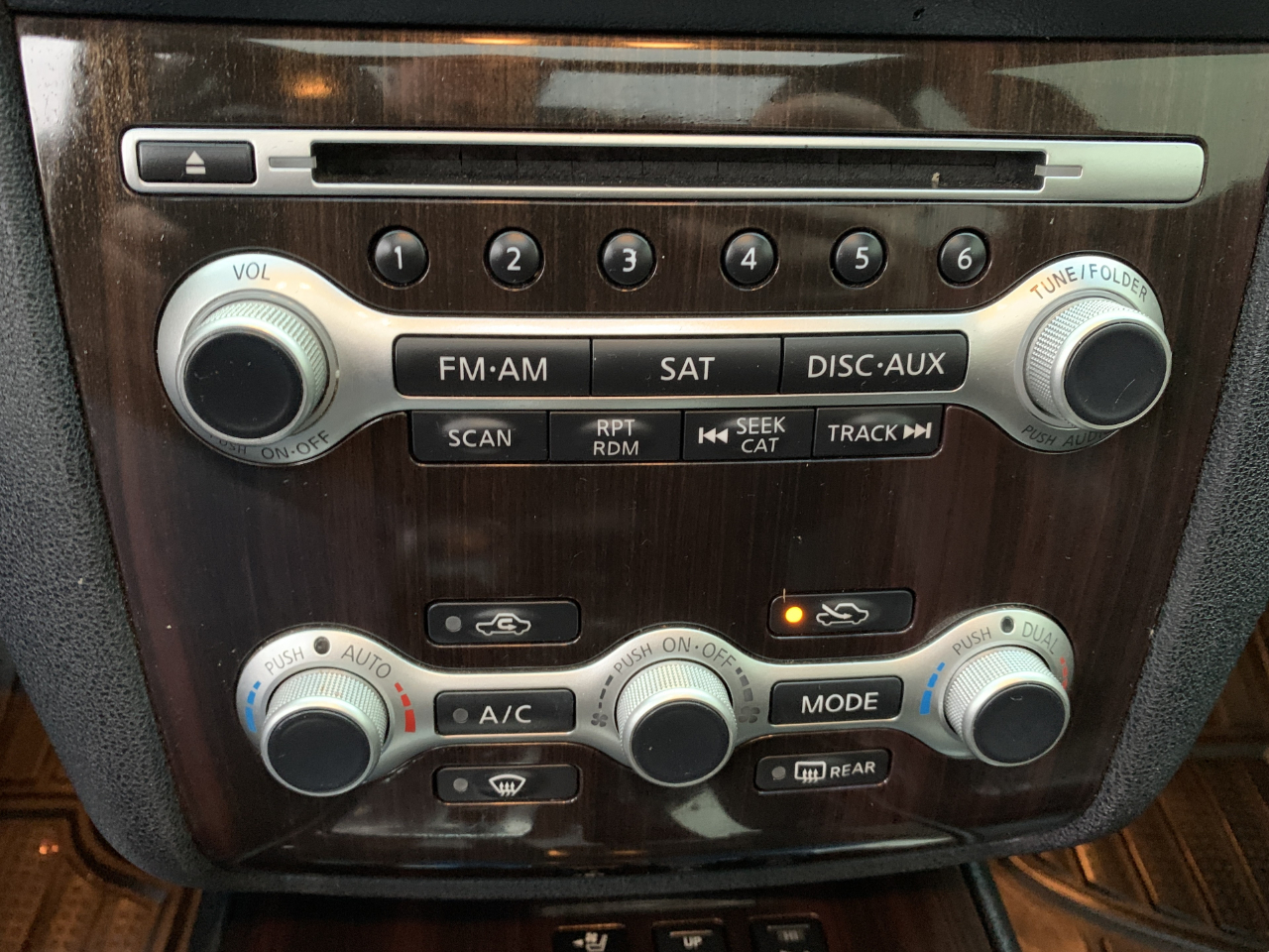 Nissan Maxima SV 2014