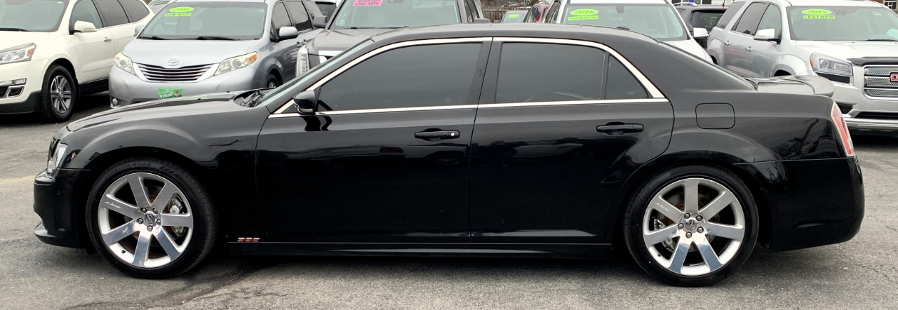 Chrysler 300 SRT8 2012