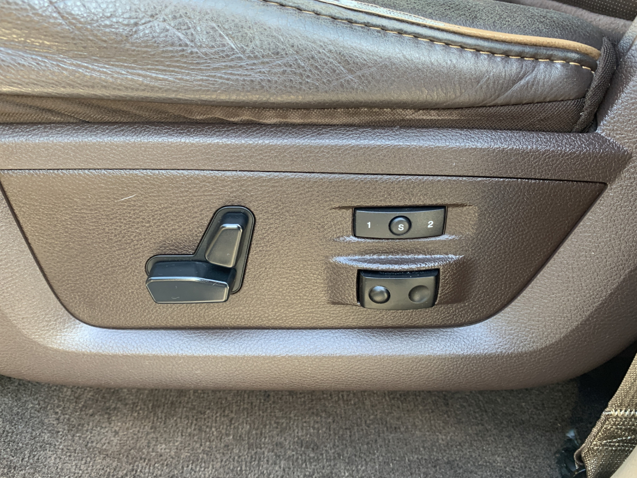 RAM 1500 Laramie Longhorn Edition Crew Cab 4WD 2012