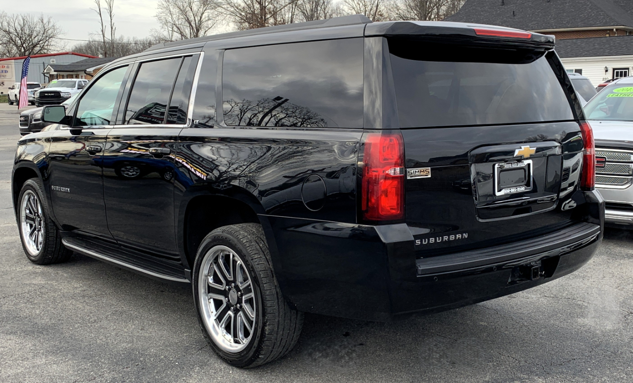 Chevrolet Suburban LT 4WD 2017