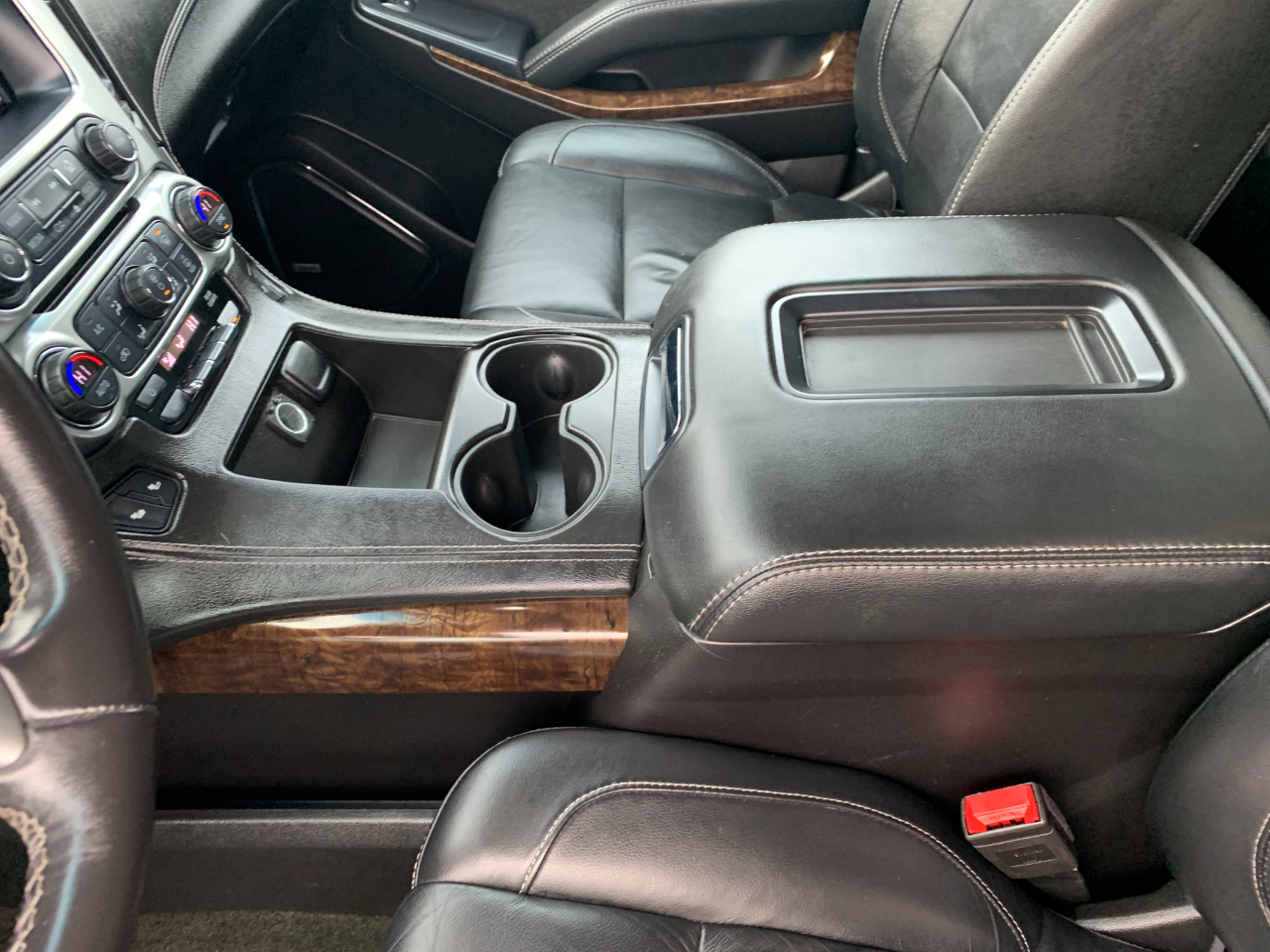 Chevrolet Suburban LT 4WD 2017