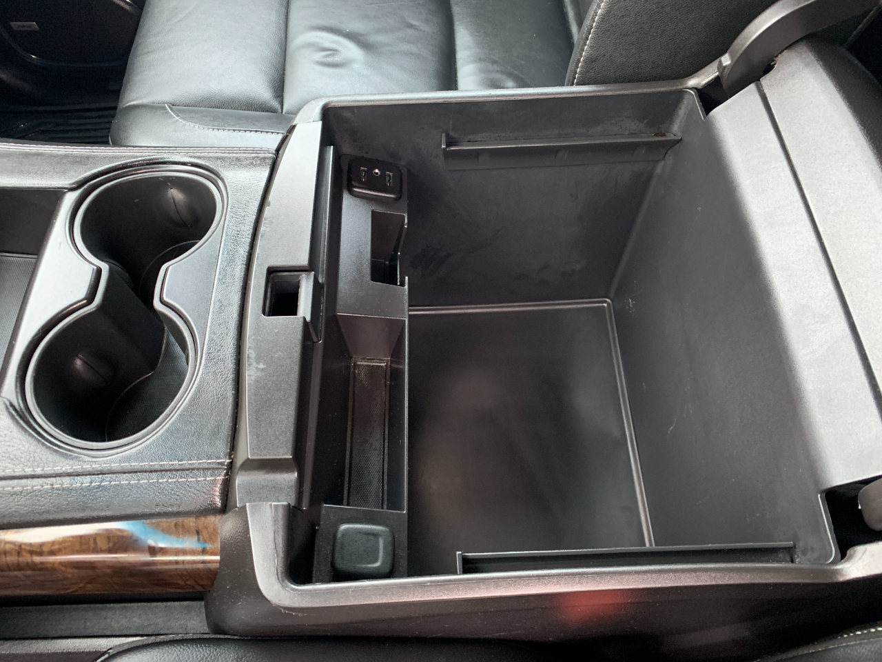 Chevrolet Suburban LT 4WD 2017