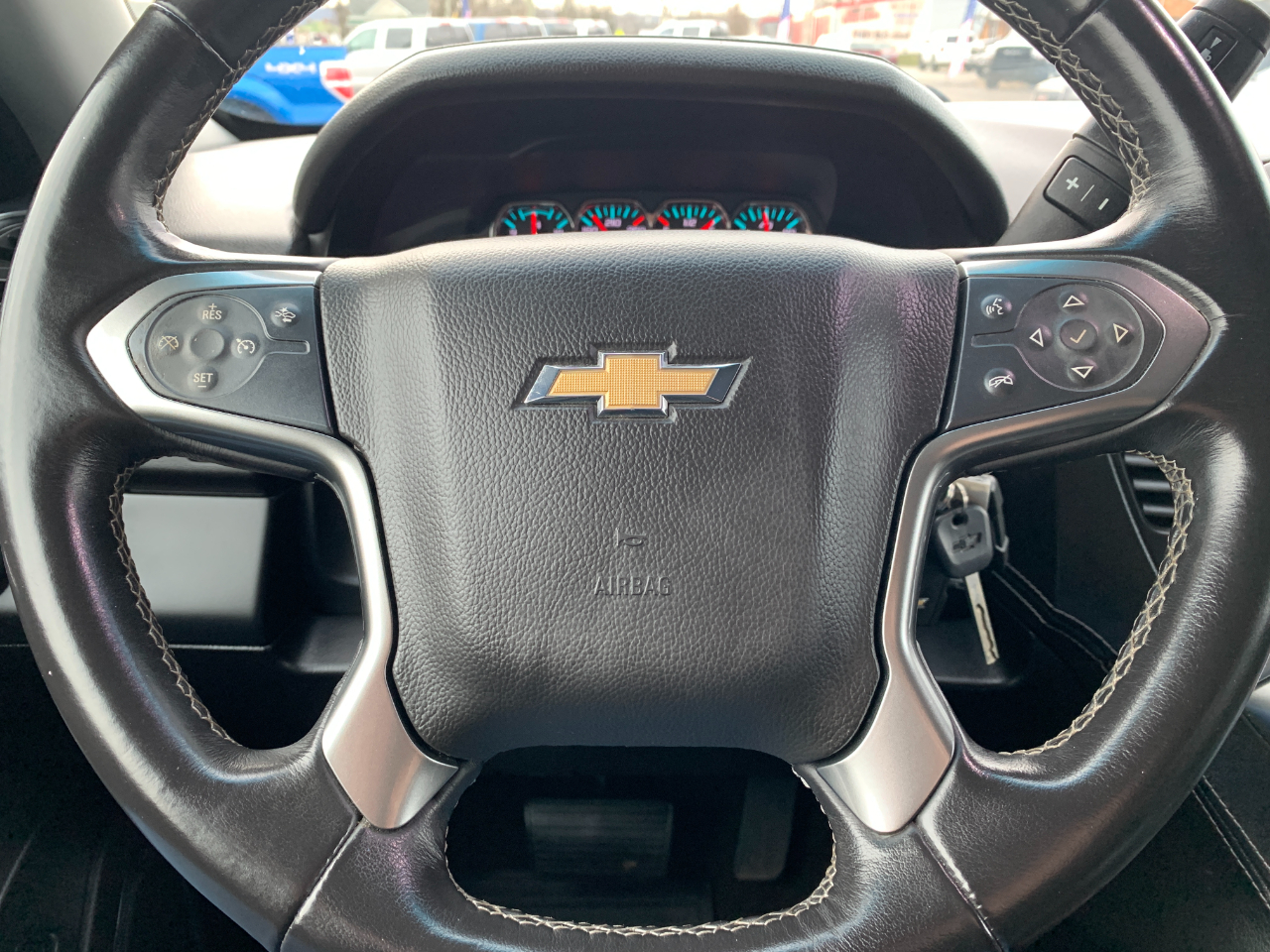 Chevrolet Suburban LT 4WD 2017