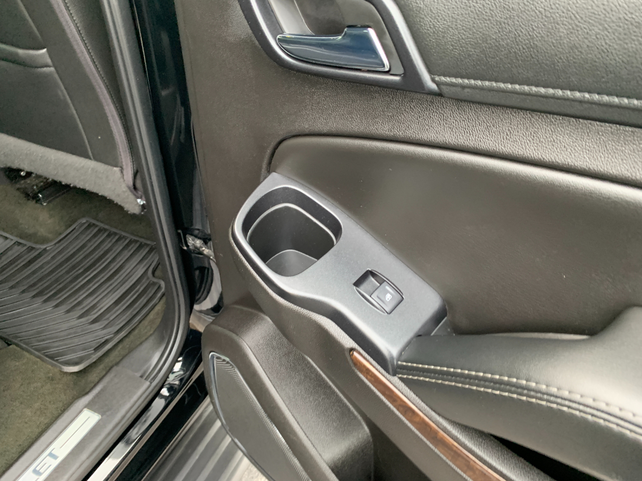 Chevrolet Suburban LT 4WD 2017