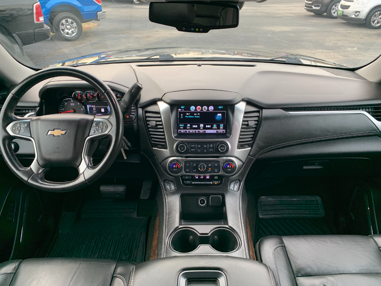 Chevrolet Suburban LT 4WD 2017