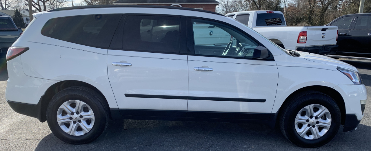 Chevrolet Traverse LS FWD 2013