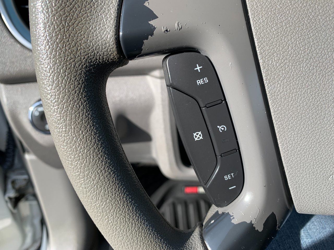 Chevrolet Traverse LS FWD 2013