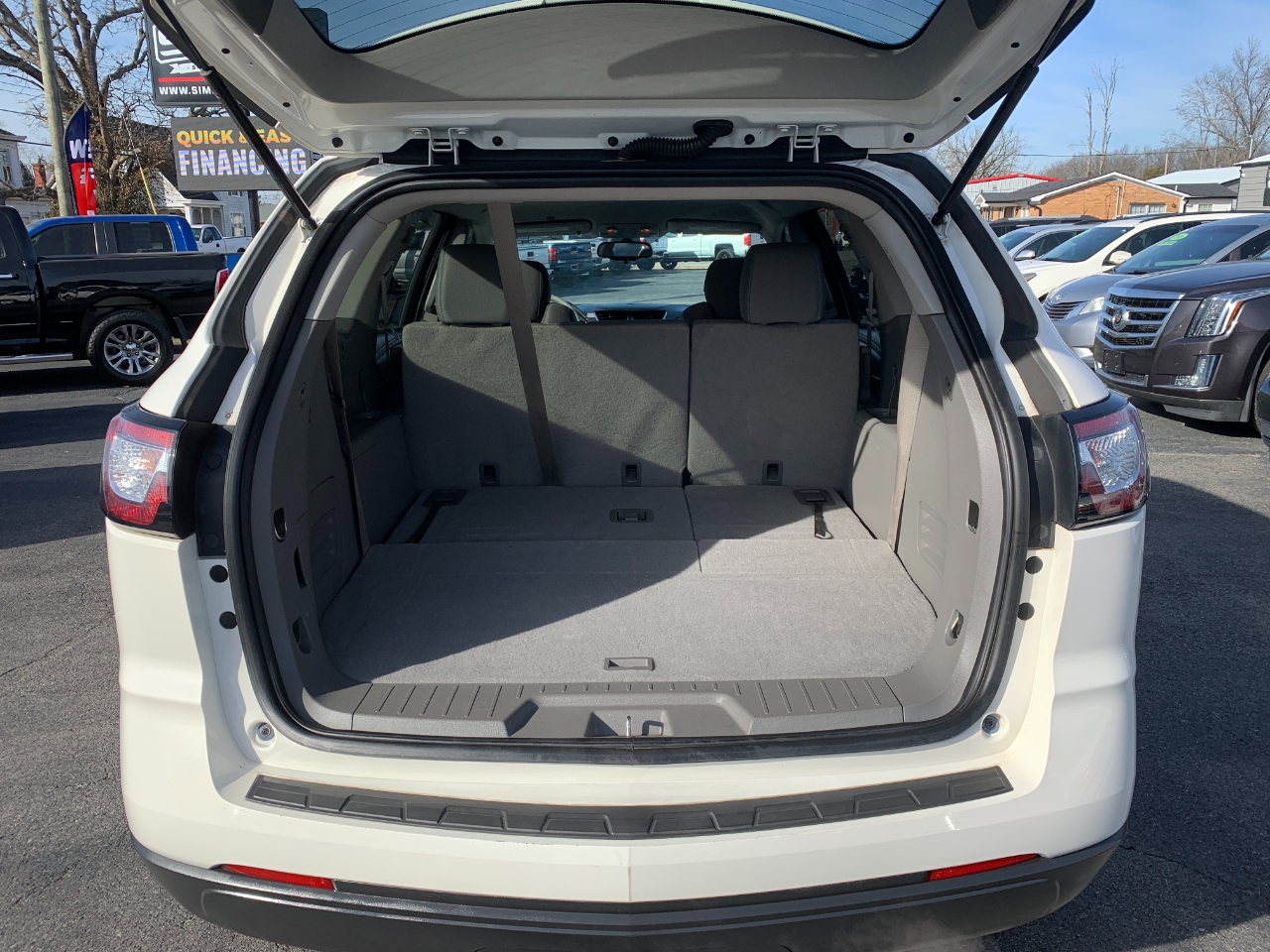 Chevrolet Traverse LS FWD 2013