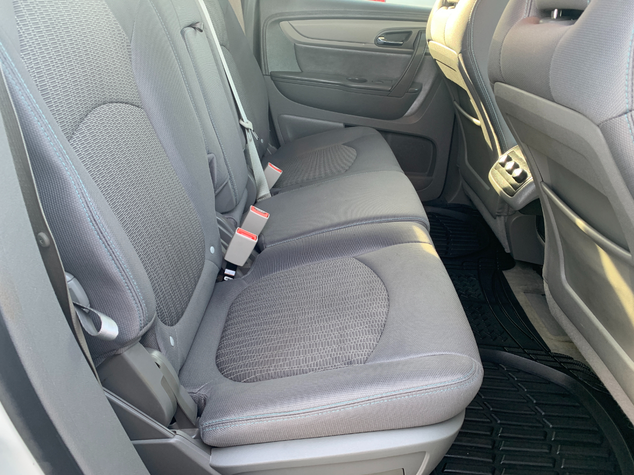 Chevrolet Traverse LS FWD 2013