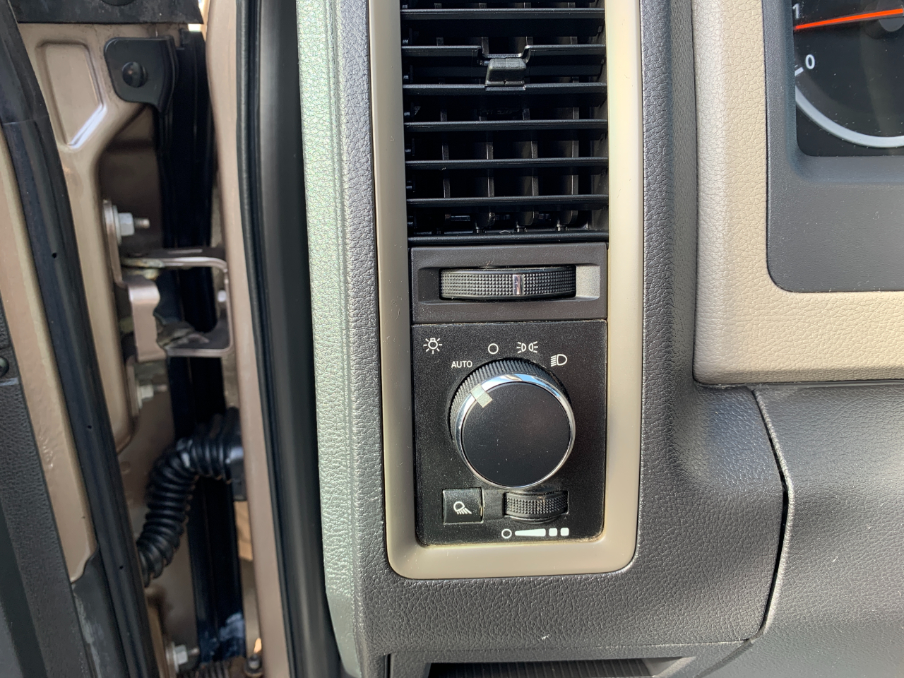 RAM 1500 Sport Quad Cab 4WD 2010