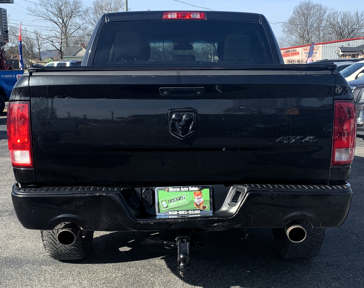 RAM 1500 Tradesman Crew Cab SWB 4WD 2017