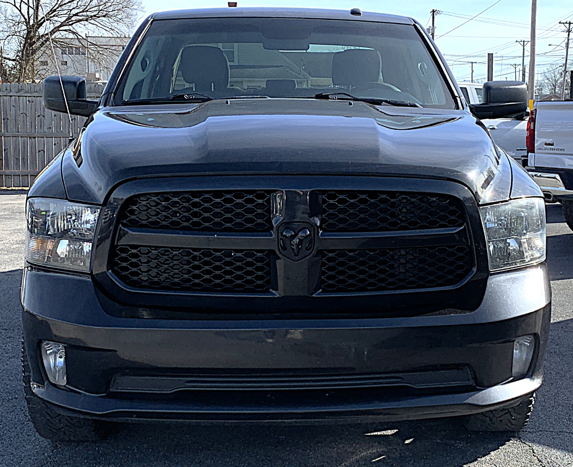 RAM 1500 Tradesman Crew Cab SWB 4WD 2017