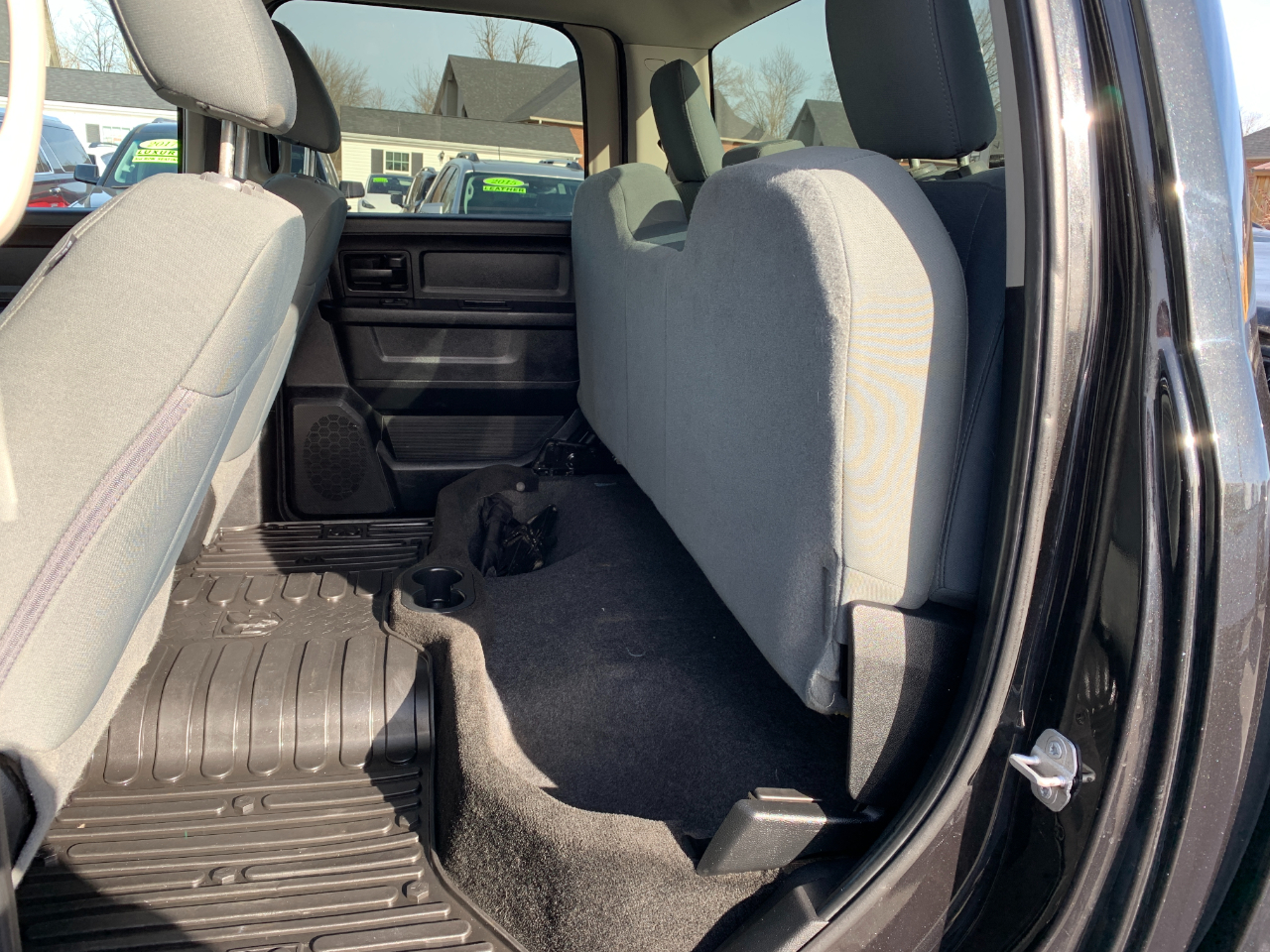 RAM 1500 Tradesman Crew Cab SWB 4WD 2017