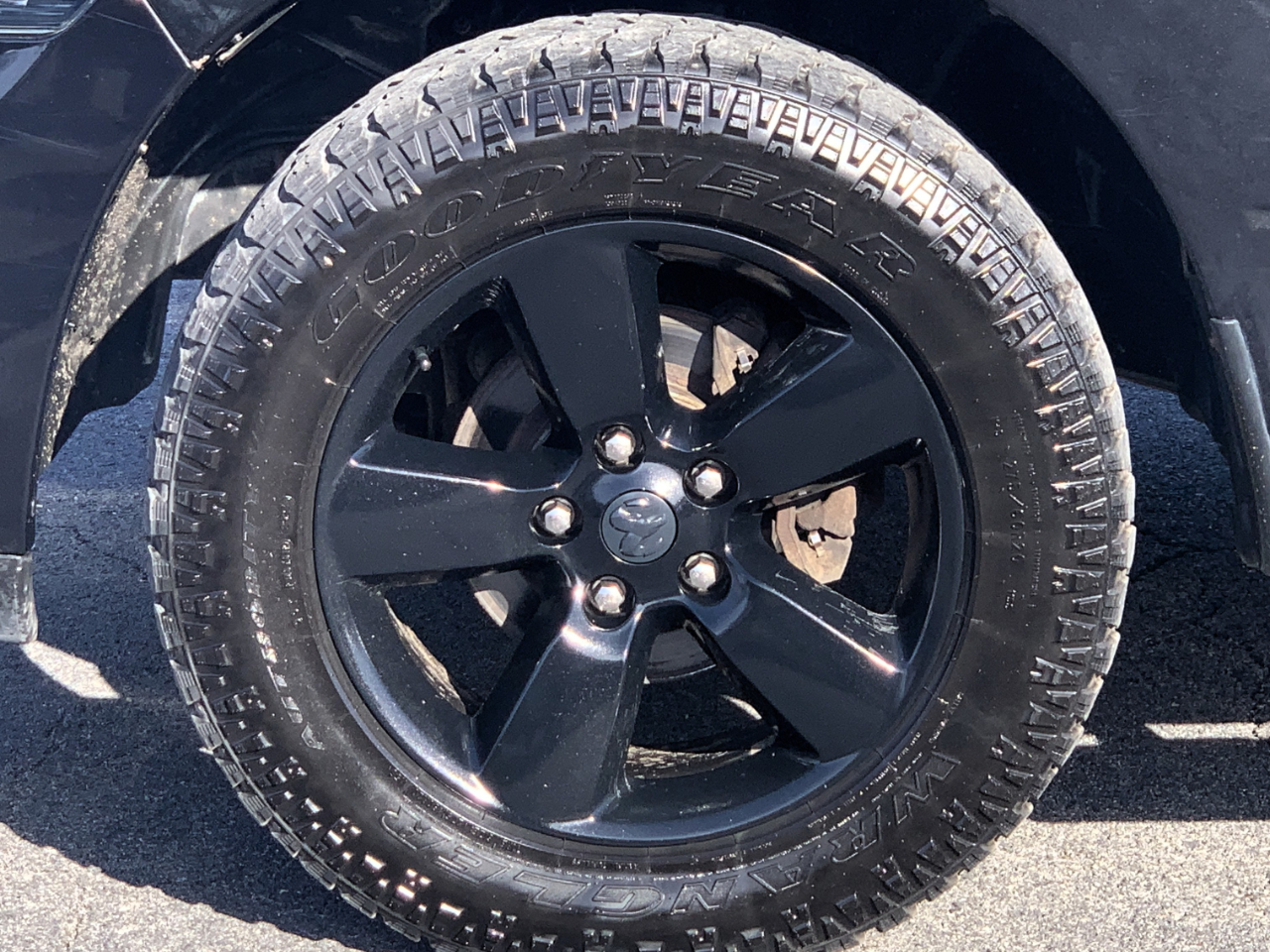 RAM 1500 Tradesman Crew Cab SWB 4WD 2017