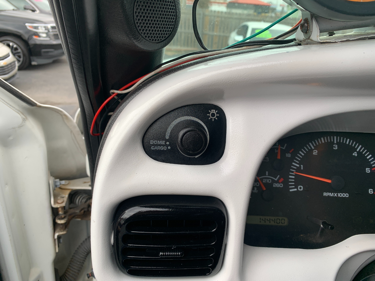 Dodge Ram 1500 Quad Cab 6.5-ft. Bed 4WD 1998