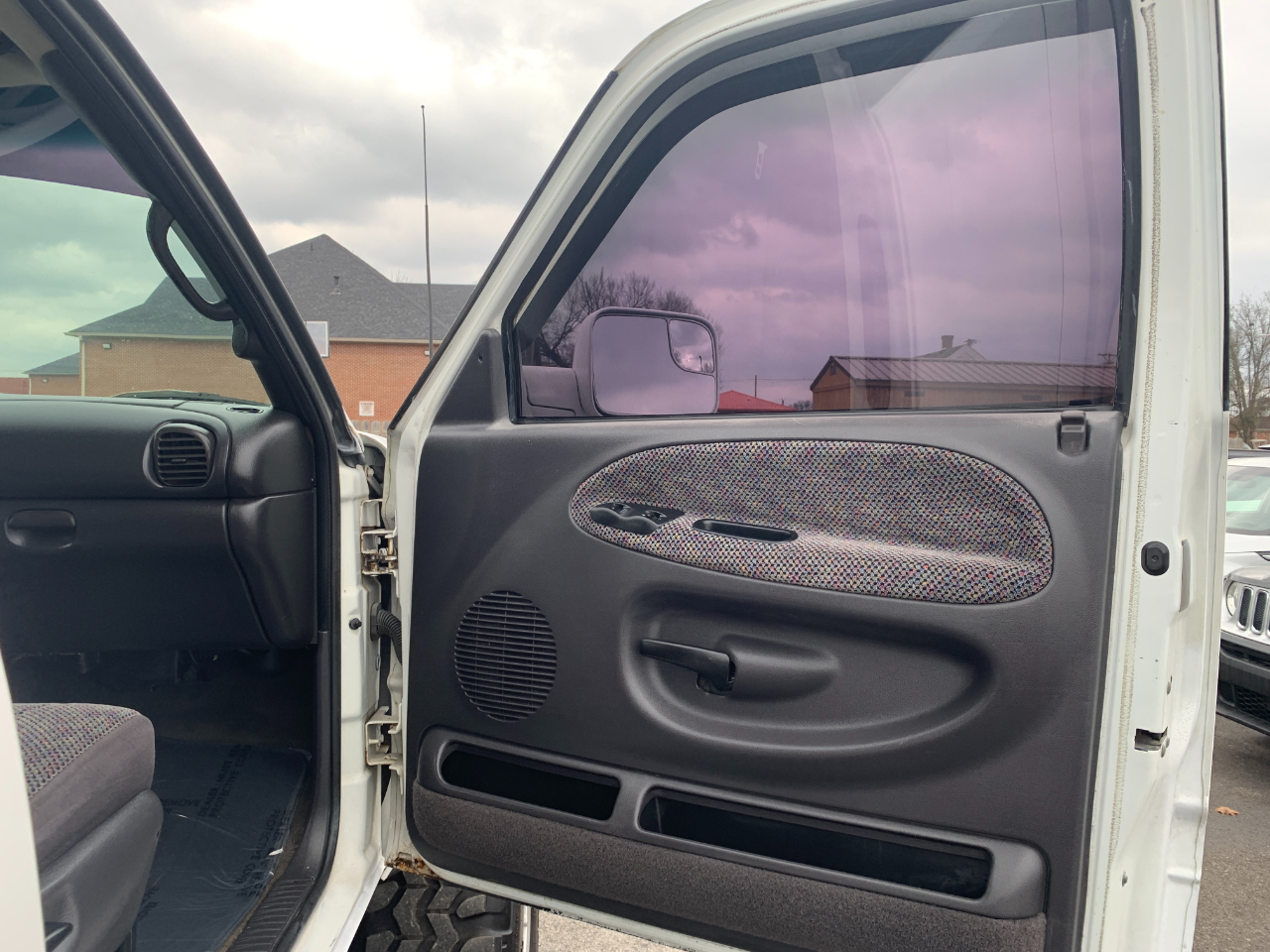 Dodge Ram 1500 Quad Cab 6.5-ft. Bed 4WD 1998