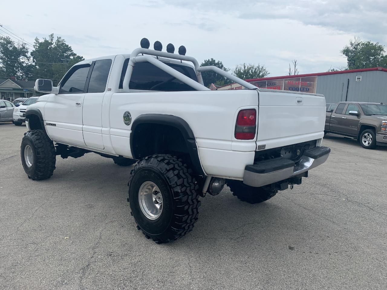 Dodge Ram 1500 Quad Cab 6.5-ft. Bed 4WD 1998