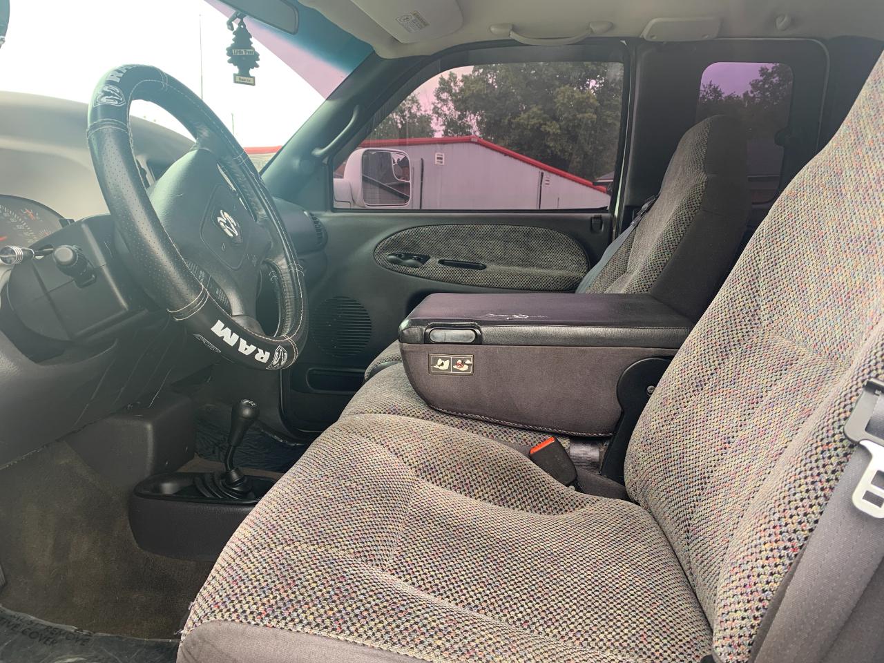 Dodge Ram 1500 Quad Cab 6.5-ft. Bed 4WD 1998