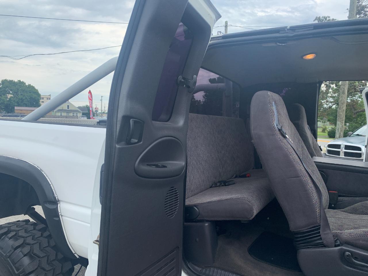 Dodge Ram 1500 Quad Cab 6.5-ft. Bed 4WD 1998