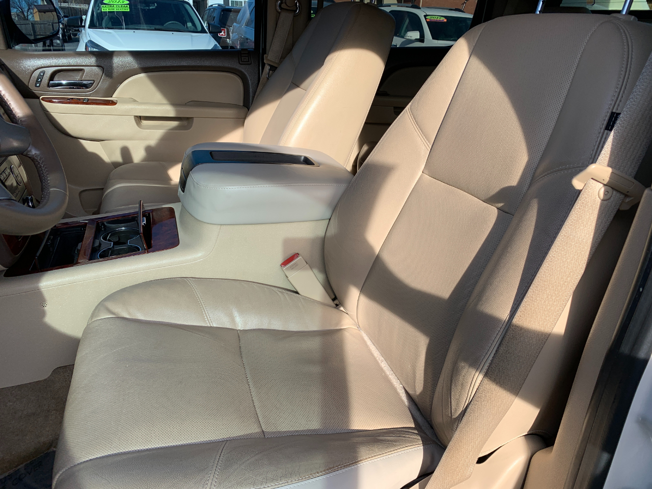 Chevrolet Avalanche LTZ 4WD 2012