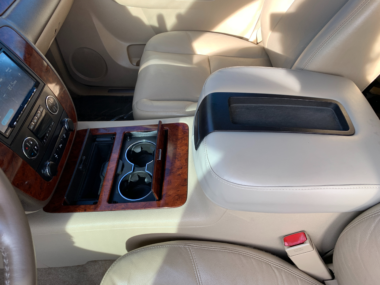 Chevrolet Avalanche LTZ 4WD 2012