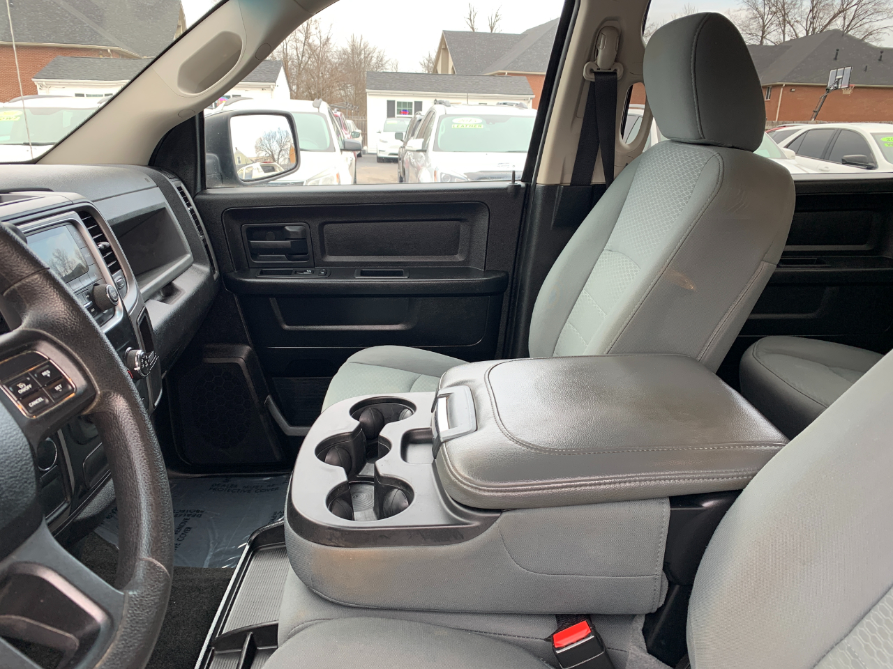 RAM 1500 Tradesman Crew Cab SWB 4WD 2013