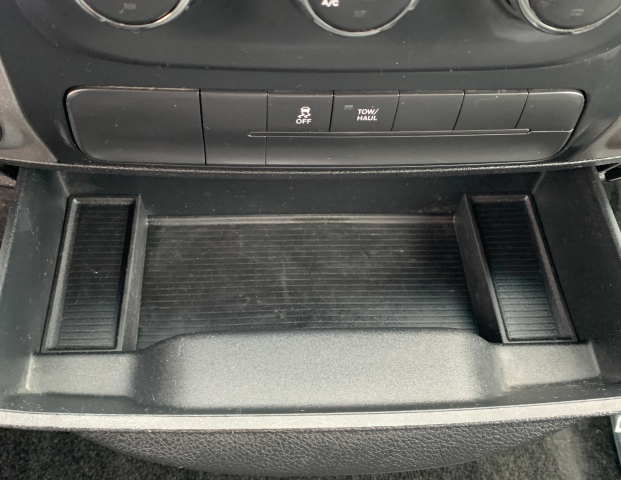 RAM 1500 Tradesman Crew Cab SWB 4WD 2013