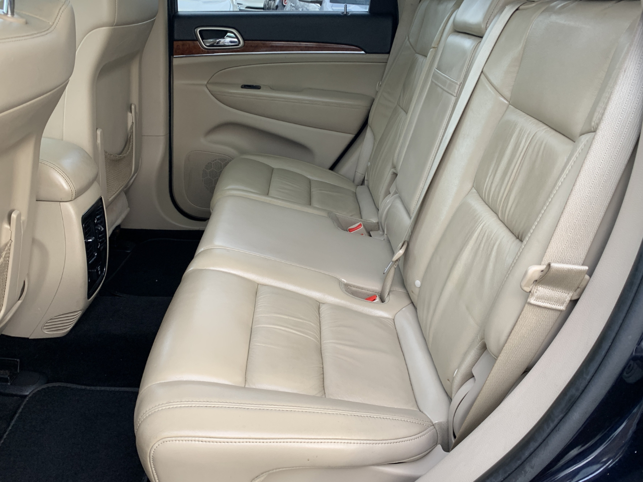 Jeep Grand Cherokee Limited 4WD 2011