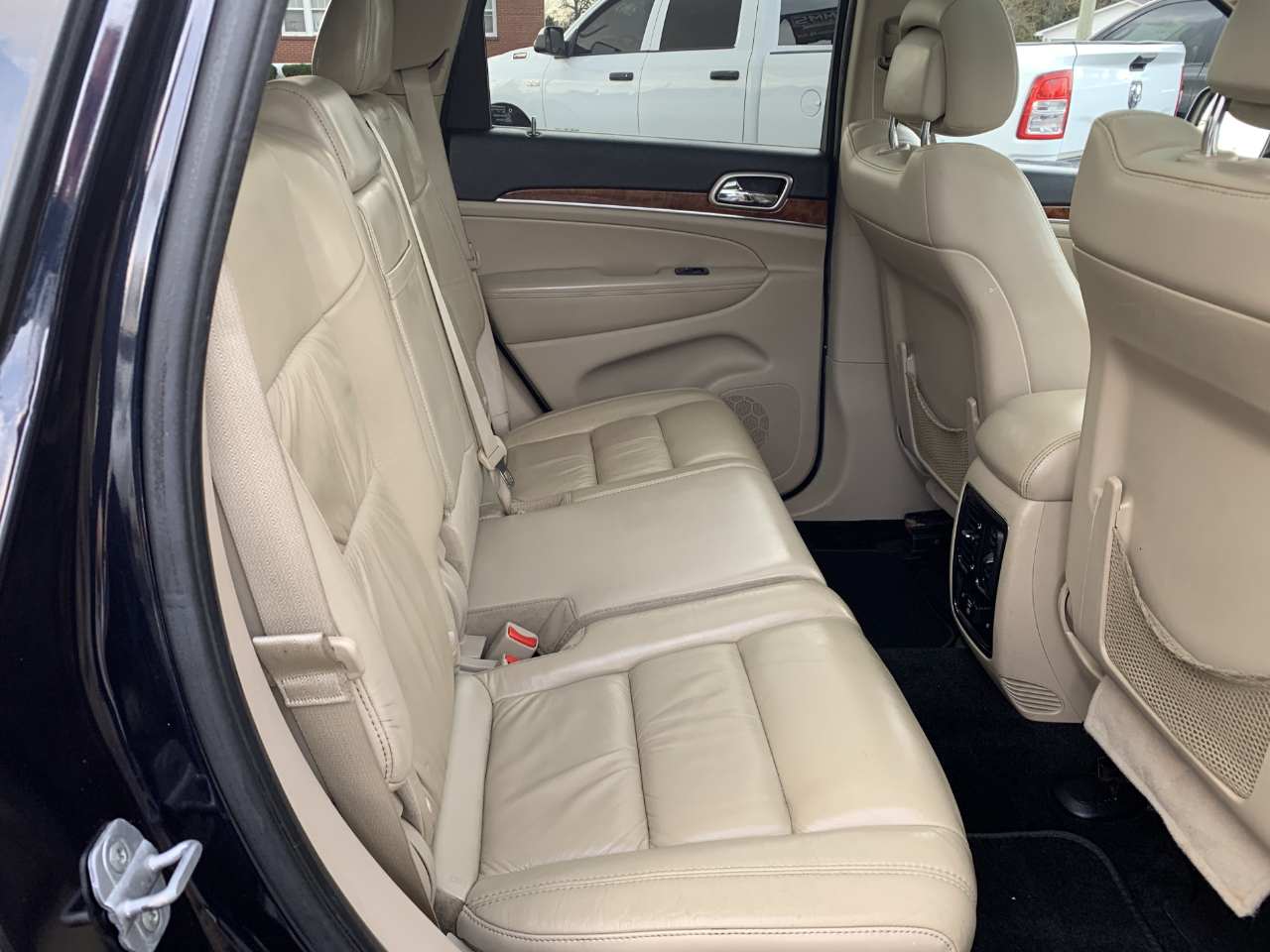 Jeep Grand Cherokee Limited 4WD 2011