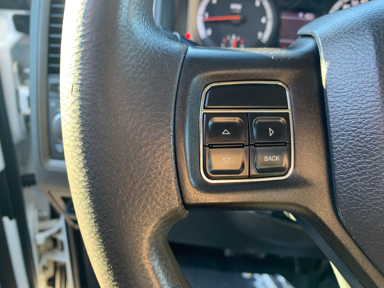 RAM 2500 ST Crew Cab SWB 4WD 2012