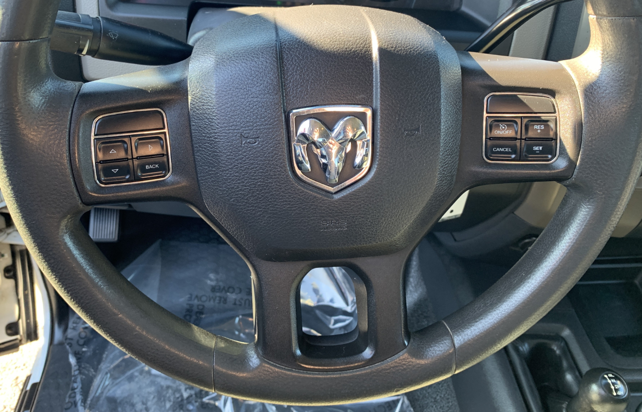 RAM 2500 ST Crew Cab SWB 4WD 2012