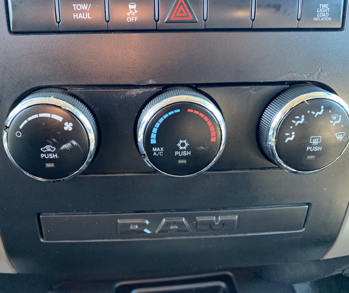 RAM 2500 ST Crew Cab SWB 4WD 2012