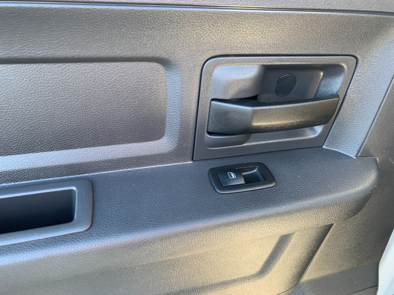 RAM 2500 ST Crew Cab SWB 4WD 2012