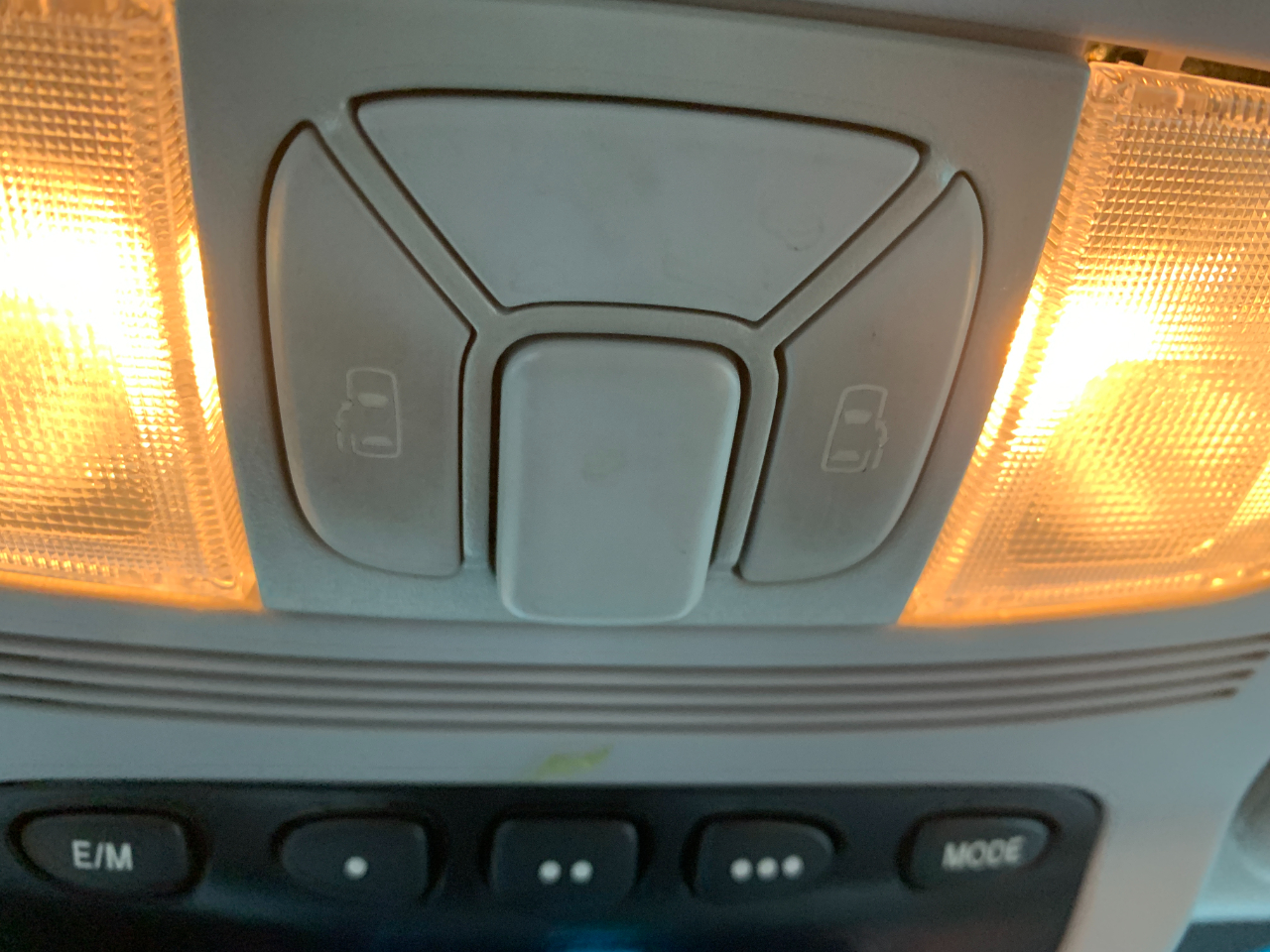 Toyota Sienna CE FWD 7-Passenger 2009