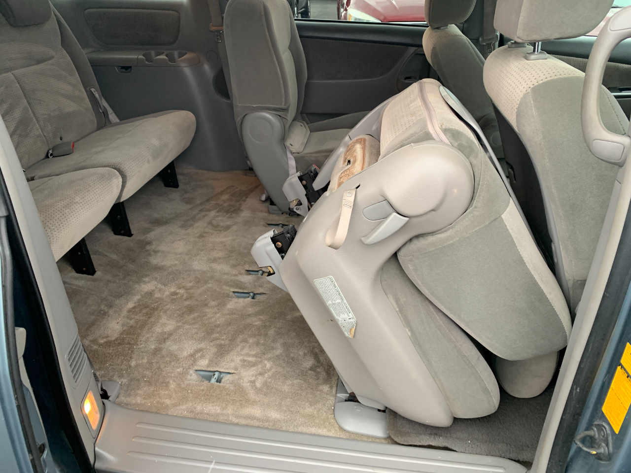 Toyota Sienna CE FWD 7-Passenger 2009