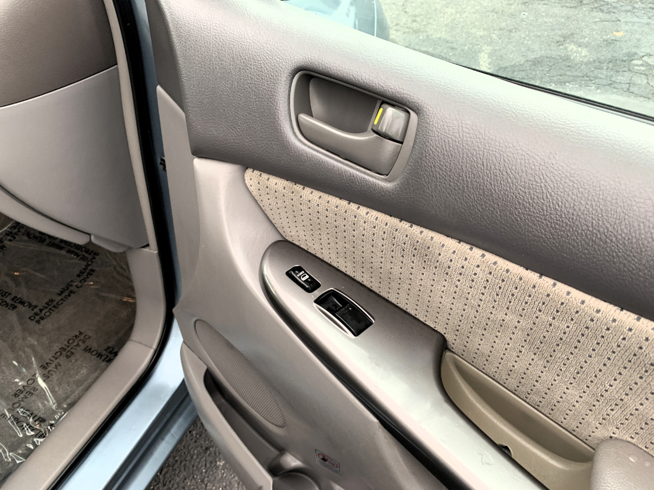 Toyota Sienna CE FWD 7-Passenger 2009