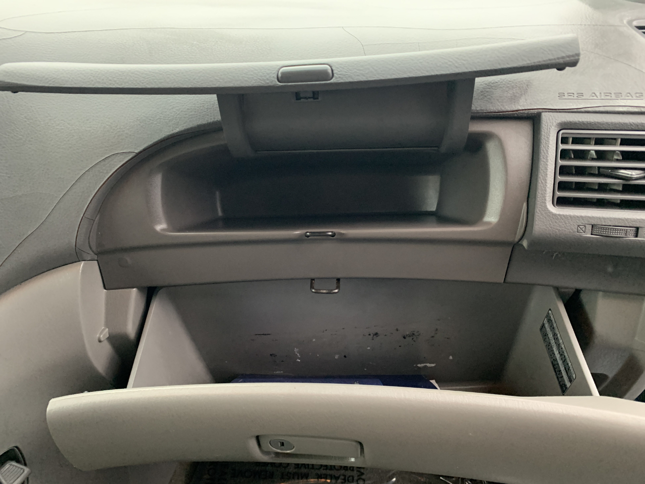 Toyota Sienna CE FWD 7-Passenger 2009