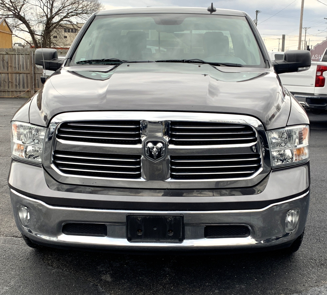 RAM 1500 SLT Crew Cab SWB 4WD 2015