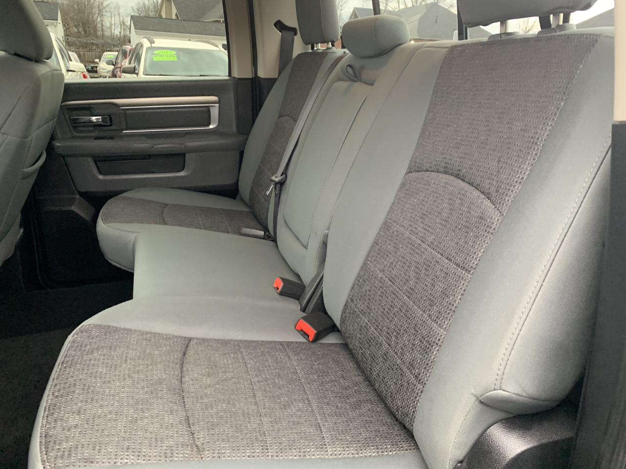 RAM 1500 SLT Crew Cab SWB 4WD 2015