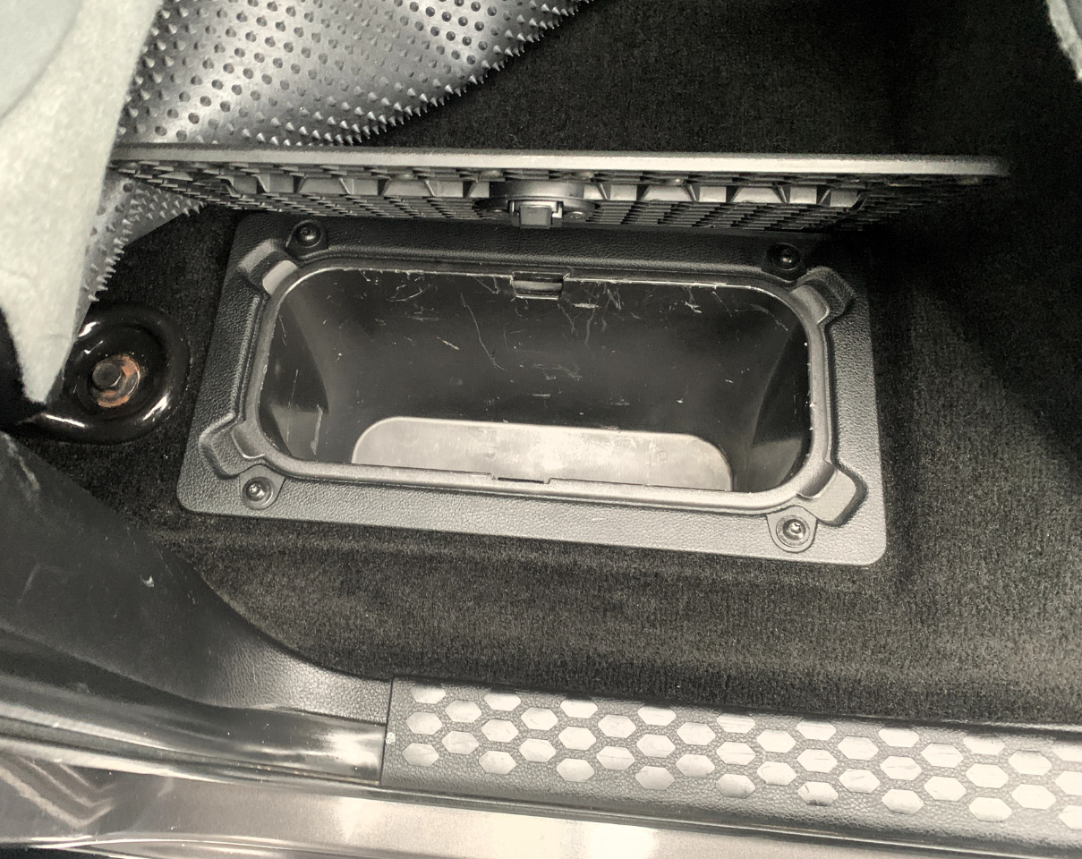 RAM 1500 SLT Crew Cab SWB 4WD 2015