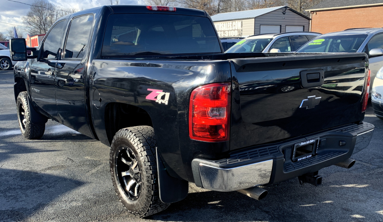Chevrolet Silverado 1500 LT Crew Cab 4WD 2011