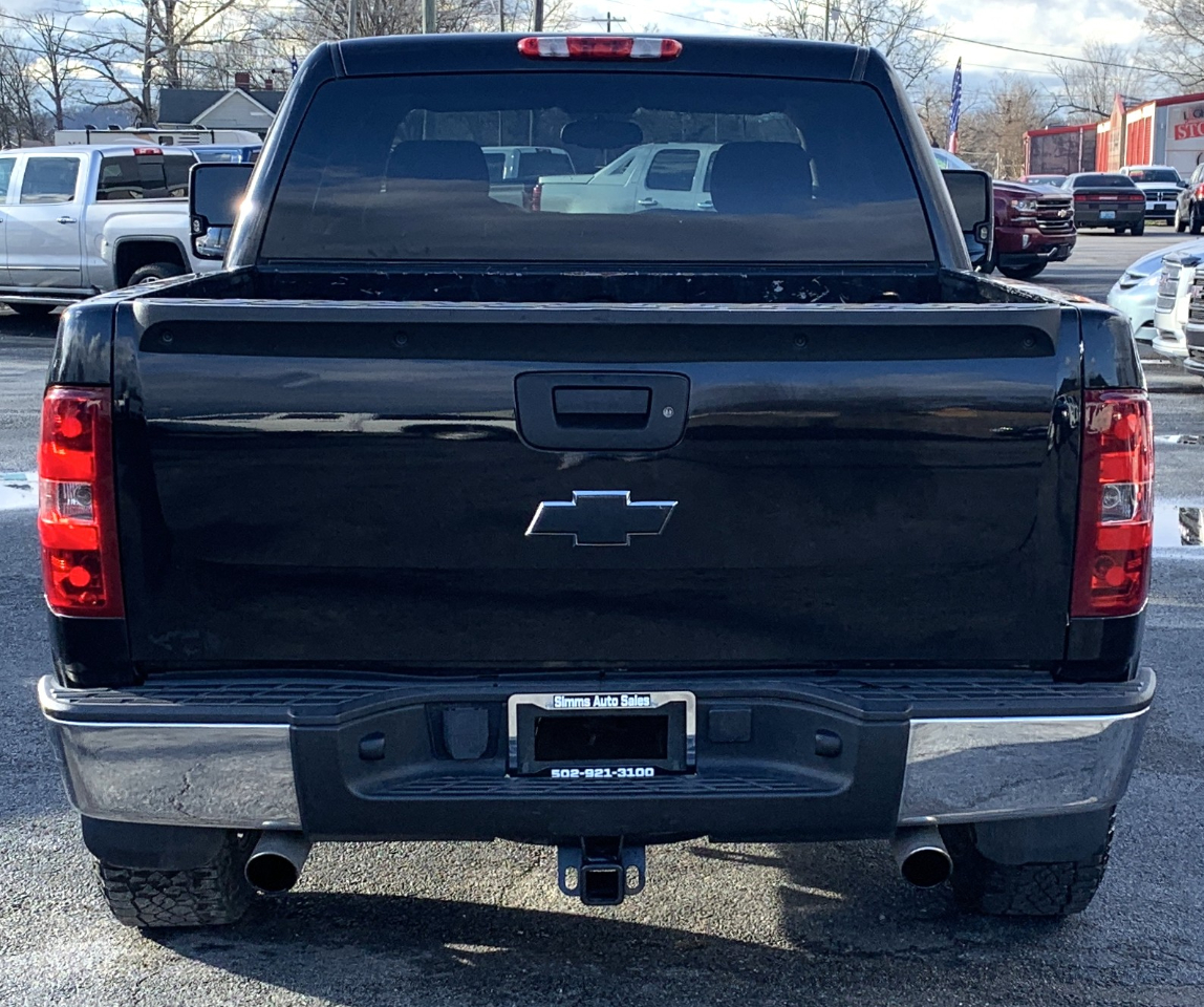 Chevrolet Silverado 1500 LT Crew Cab 4WD 2011