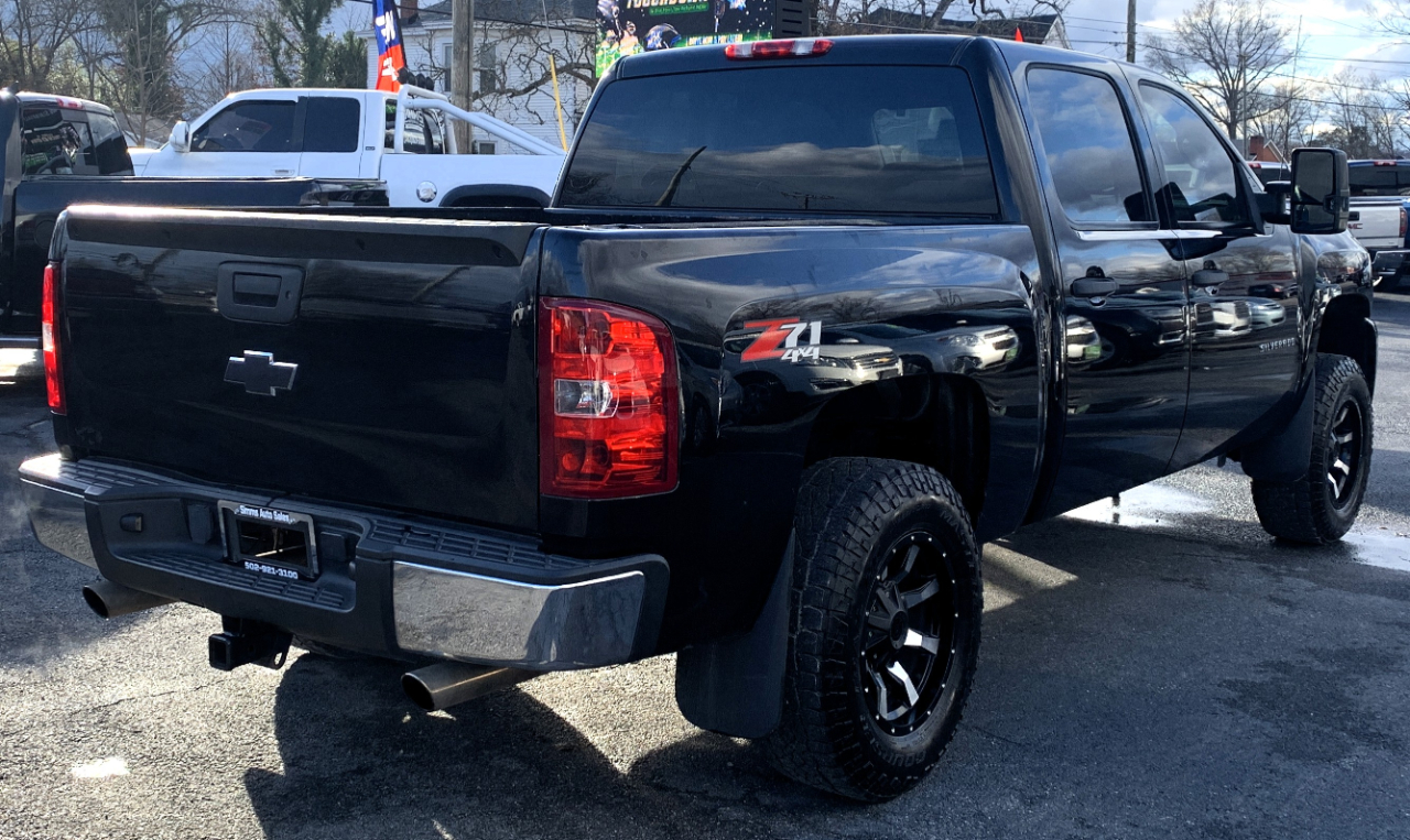 Chevrolet Silverado 1500 LT Crew Cab 4WD 2011
