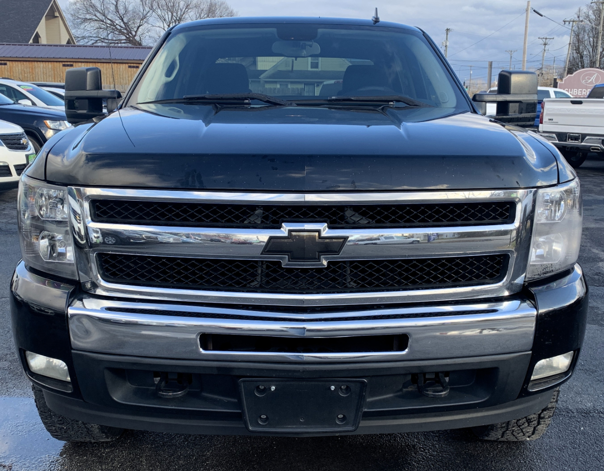 Chevrolet Silverado 1500 LT Crew Cab 4WD 2011