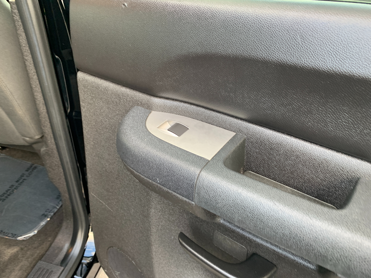 Chevrolet Silverado 1500 LT Crew Cab 4WD 2011