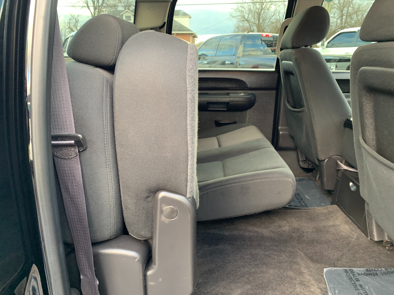 Chevrolet Silverado 1500 LT Crew Cab 4WD 2011