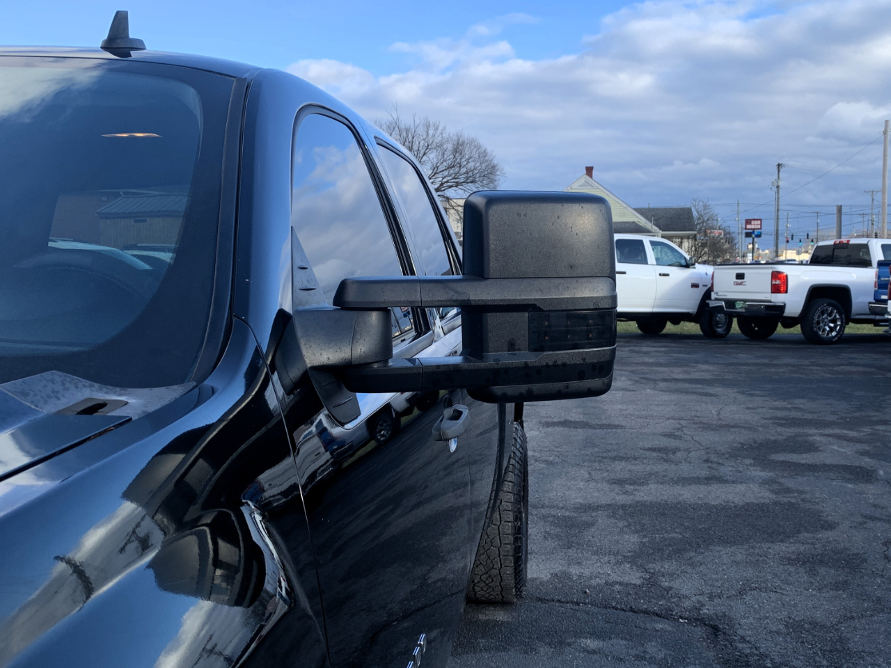 Chevrolet Silverado 1500 LT Crew Cab 4WD 2011