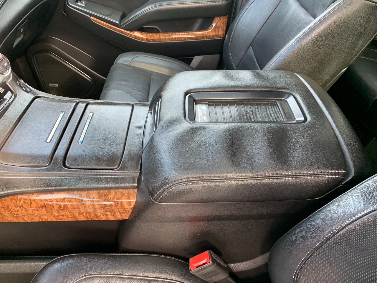 Chevrolet Suburban LTZ 2WD 2015