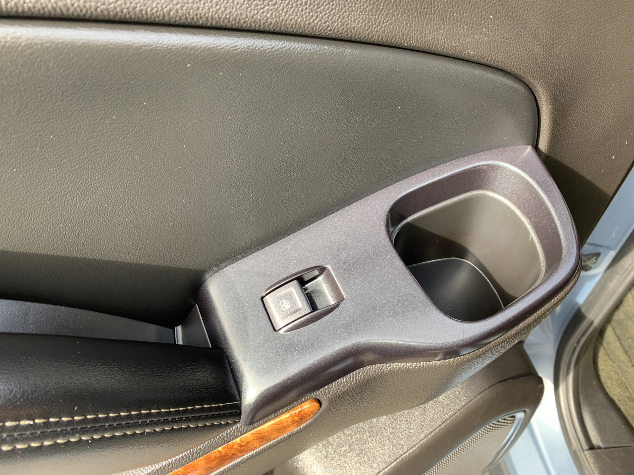 Chevrolet Suburban LTZ 2WD 2015