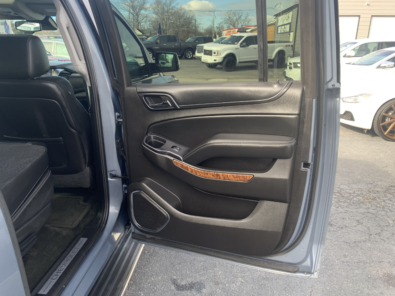 Chevrolet Suburban LTZ 2WD 2015